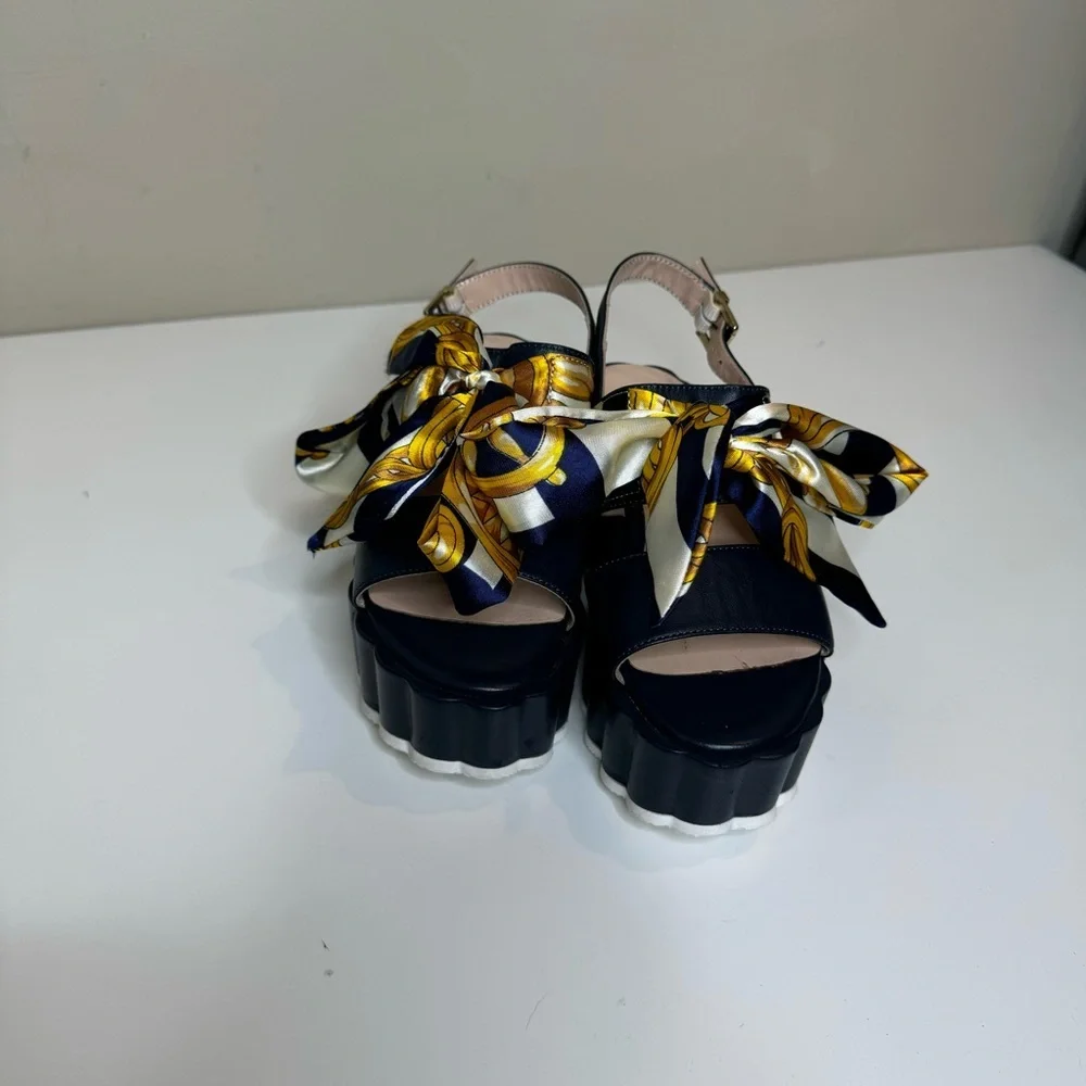 Nila & nila Italian platform sandals size 36